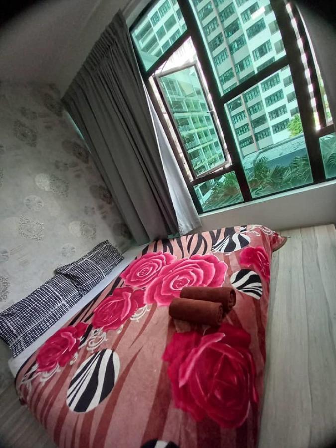02-Austin Regency Homestay For 2Pax Pool View Johor Bahru Dış mekan fotoğraf